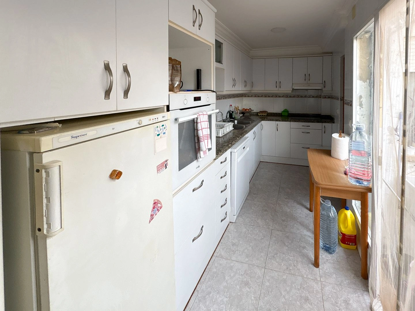 Auténtica casa de planta baja en Baix la Mar: junto al puerto y el corazón gastronómico de Dénia.