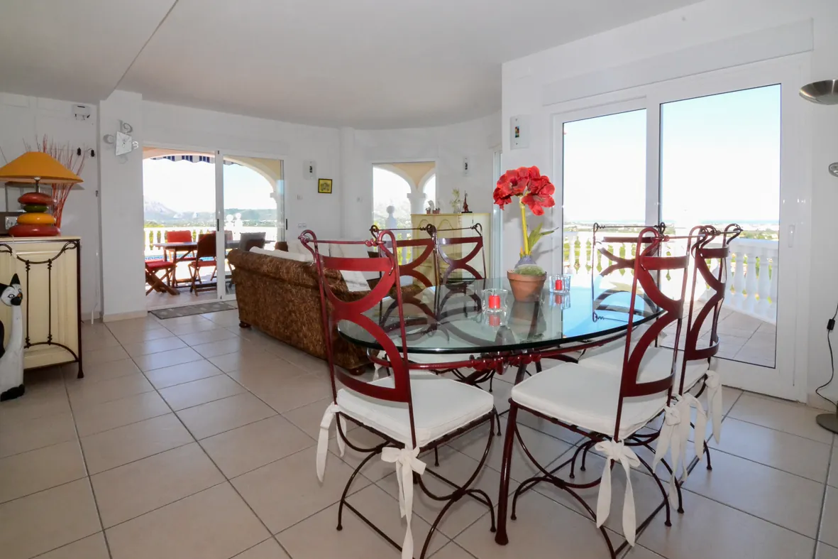 Villa | Chalet en venta en Pedreguer
