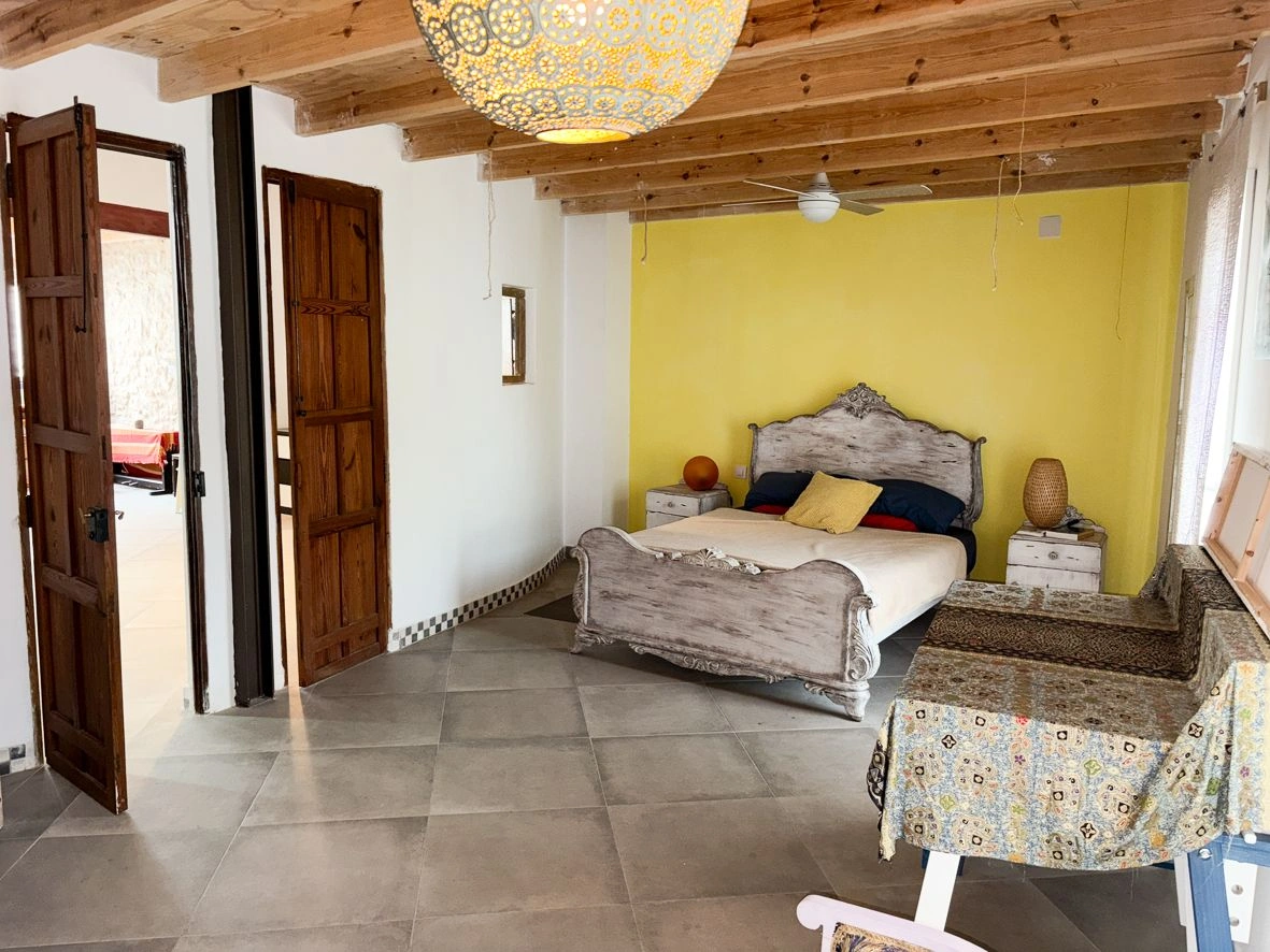 Casa de pueblo con increíble encanto en Pego