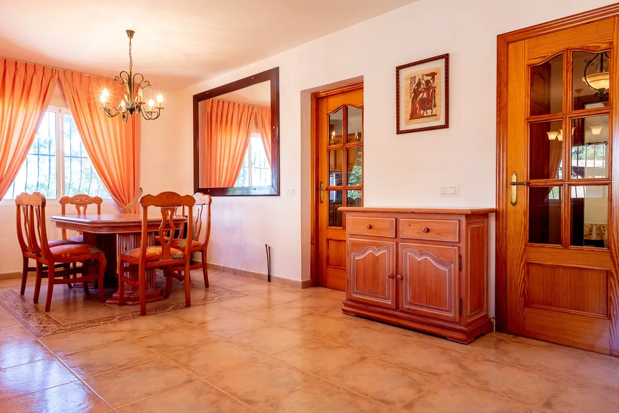 CHALET EN VENTA EN DÉNIA ZONA MONTGO