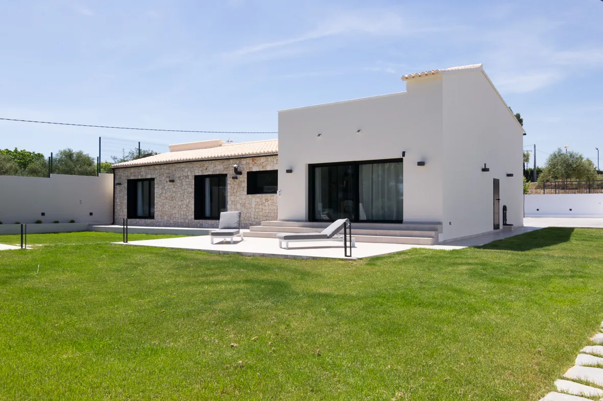 Gran finca en venta en Dénia en la zona de Torrecarrals.