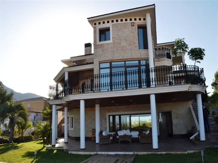 Villa | Chalet en venta en Dénia