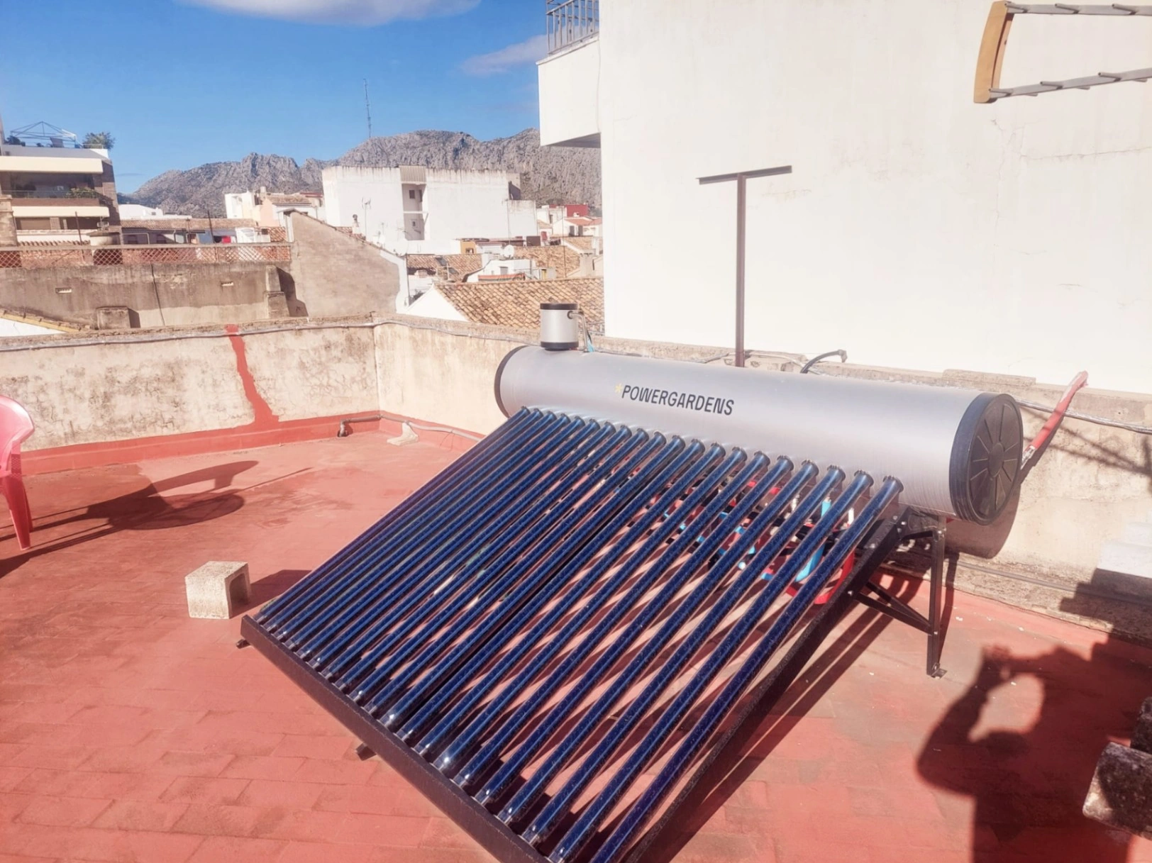 AMPLIA VIVIENDA EN ONDARA
