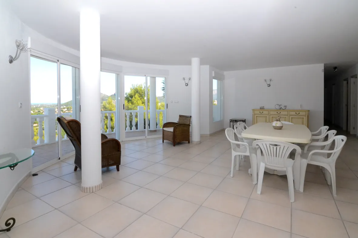 Villa | Chalet en venta en Pedreguer