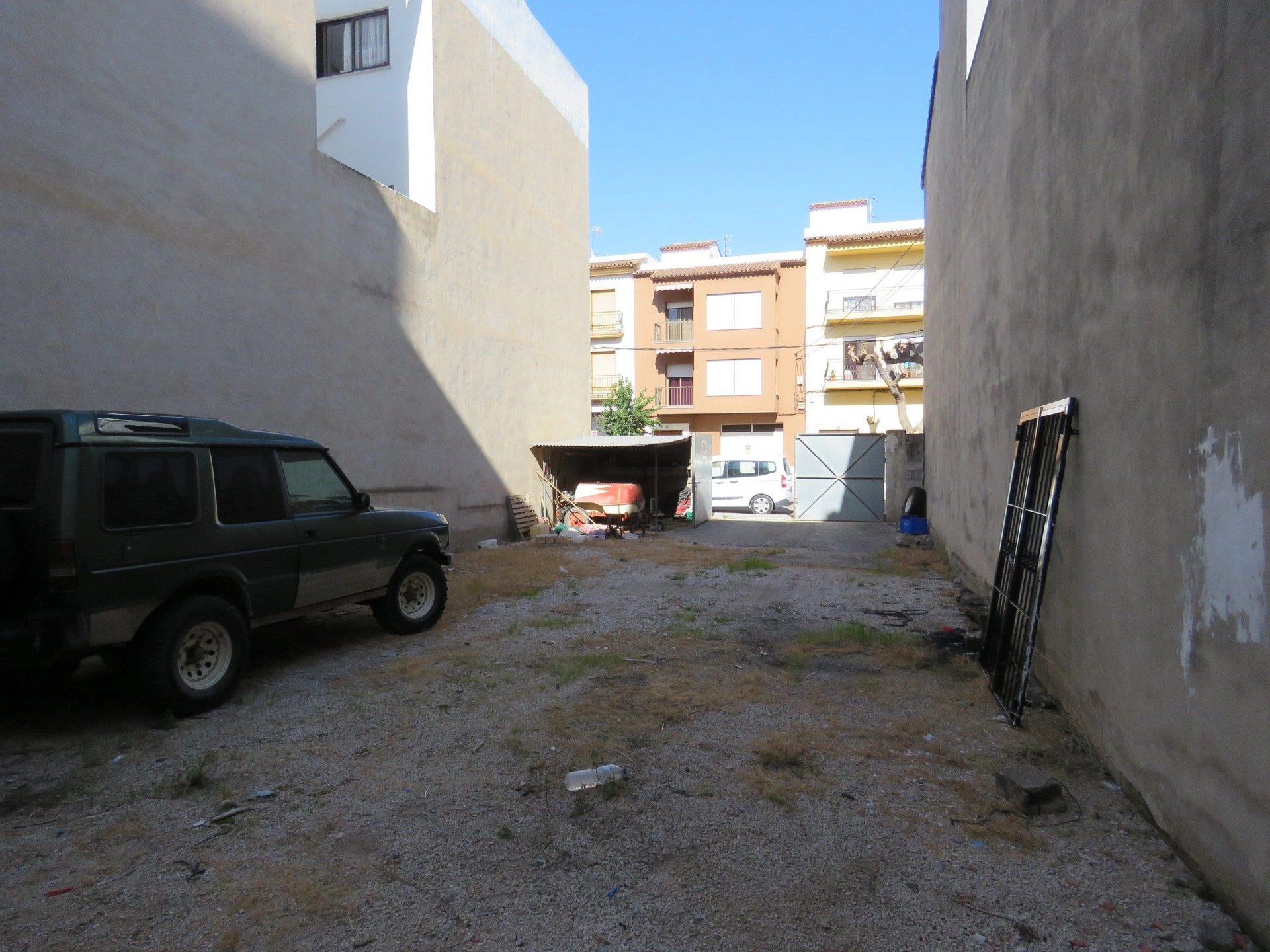 Solar edificable en Pego.