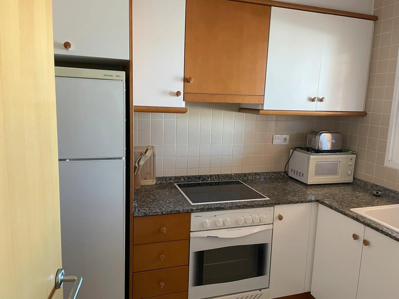 APARTAMENTO PARA TODO EL AÑO DE 2 DORMITORIOS ( DISPONIBLE A PARTIR DE SEPTIEMBRE 2025 )