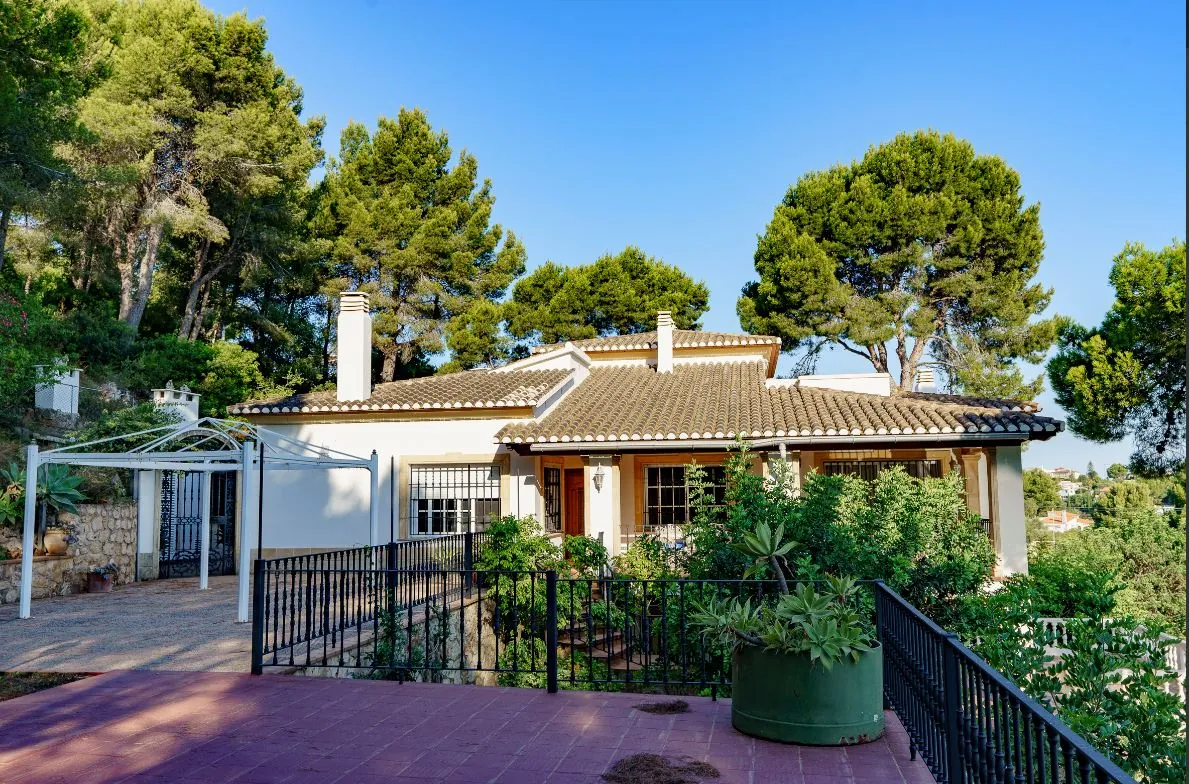 Villa | Chalet en venta en Dénia