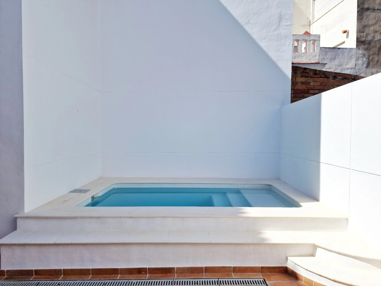 Casa de pueblo de estilo mediterráneo cerca del mar