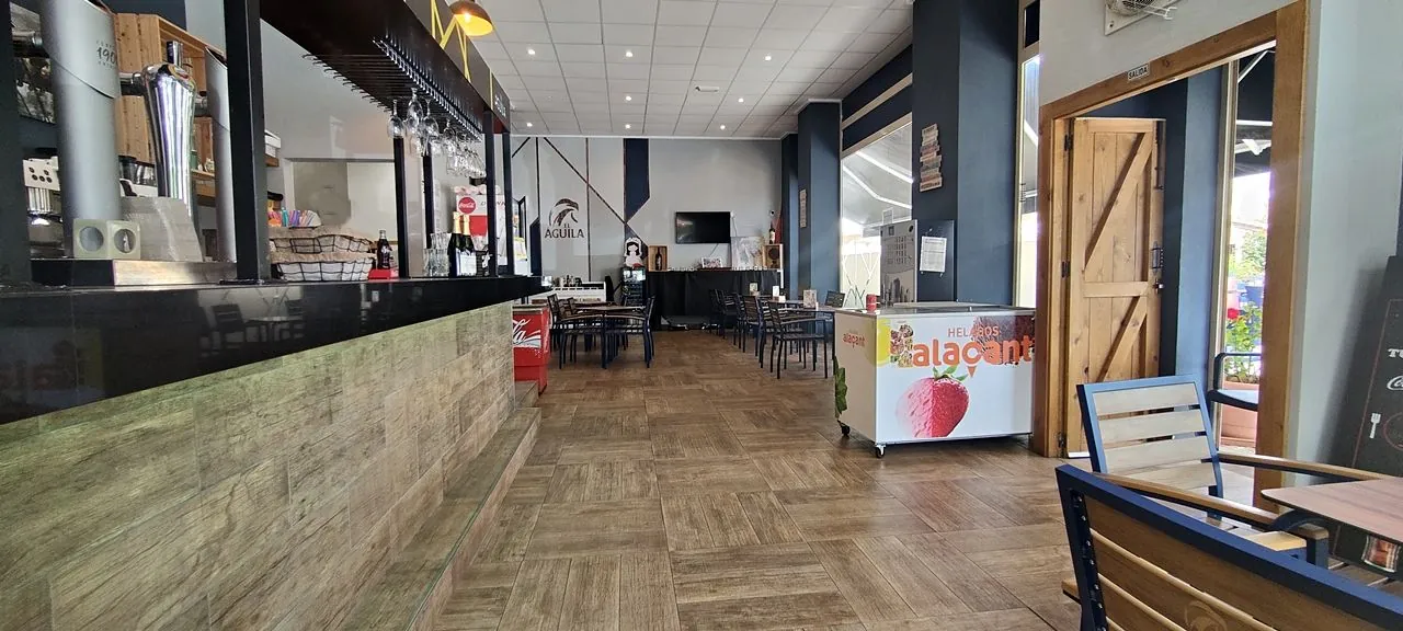 Traspaso Bar/Cafetería/Restaurante en Denia