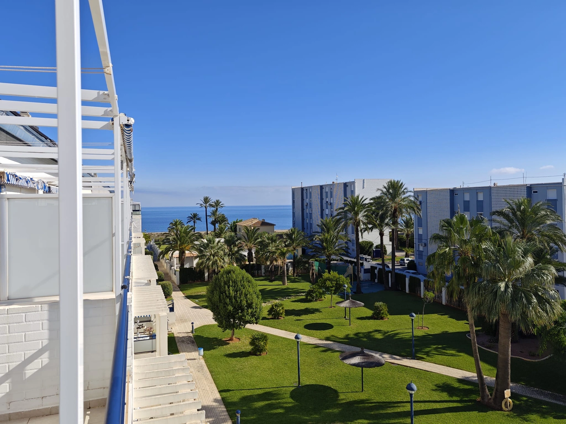 ATICO DUPLEX PRIMERA LINEA PLAYA EN DENIA