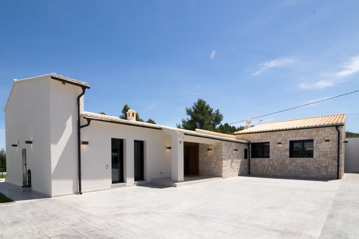 Gran finca en venta en Dénia en la zona de Torrecarrals.