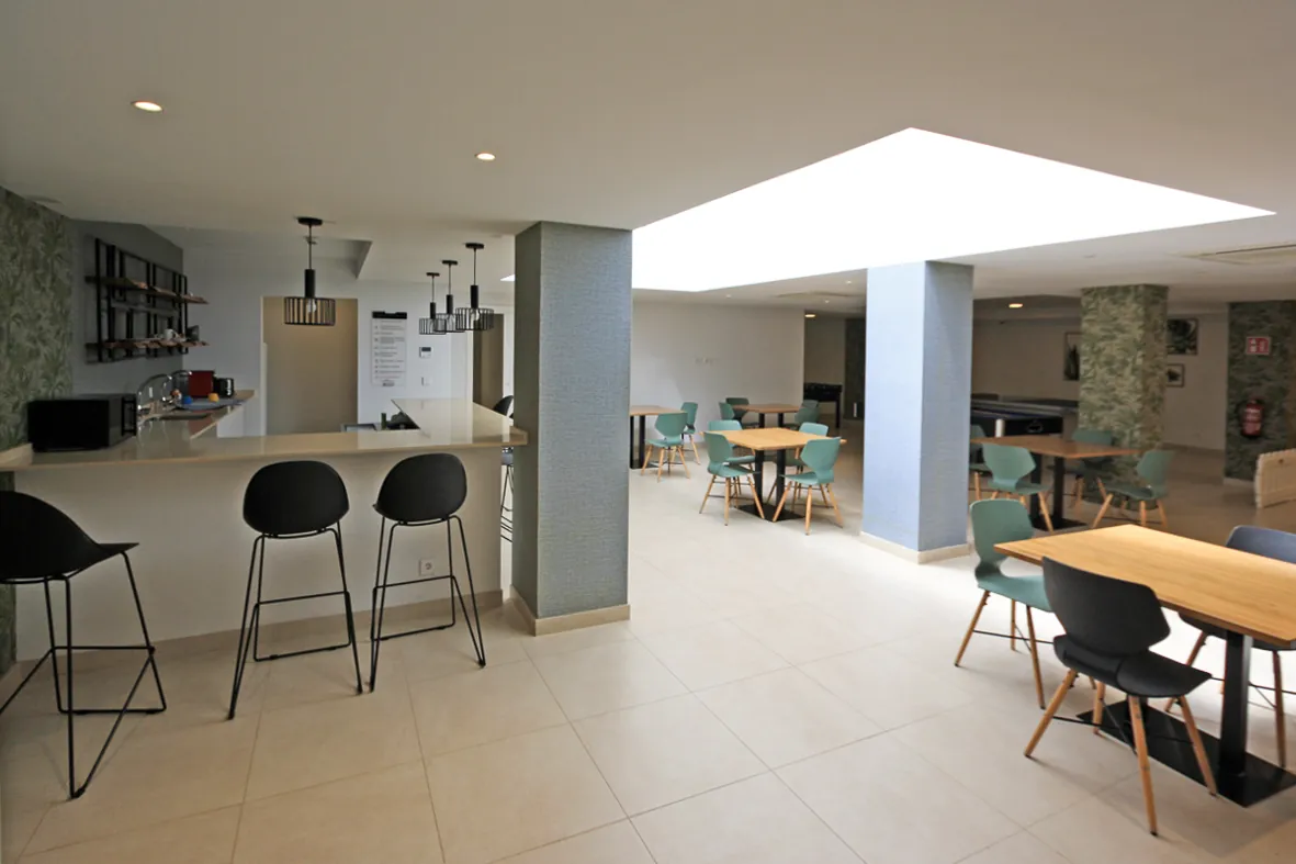Espectacular apartamento en primera línea de playa en Les Deveses en Dénia.