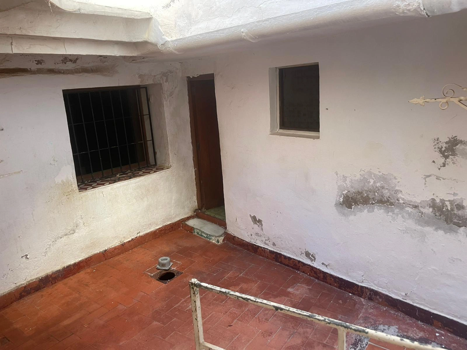 Casa de pueblo en el casco antiguo de Dénia – ¡Una inversión con gran potencial!