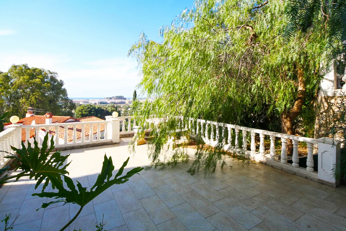 Gran villa de lujo con vistas en Dénia.