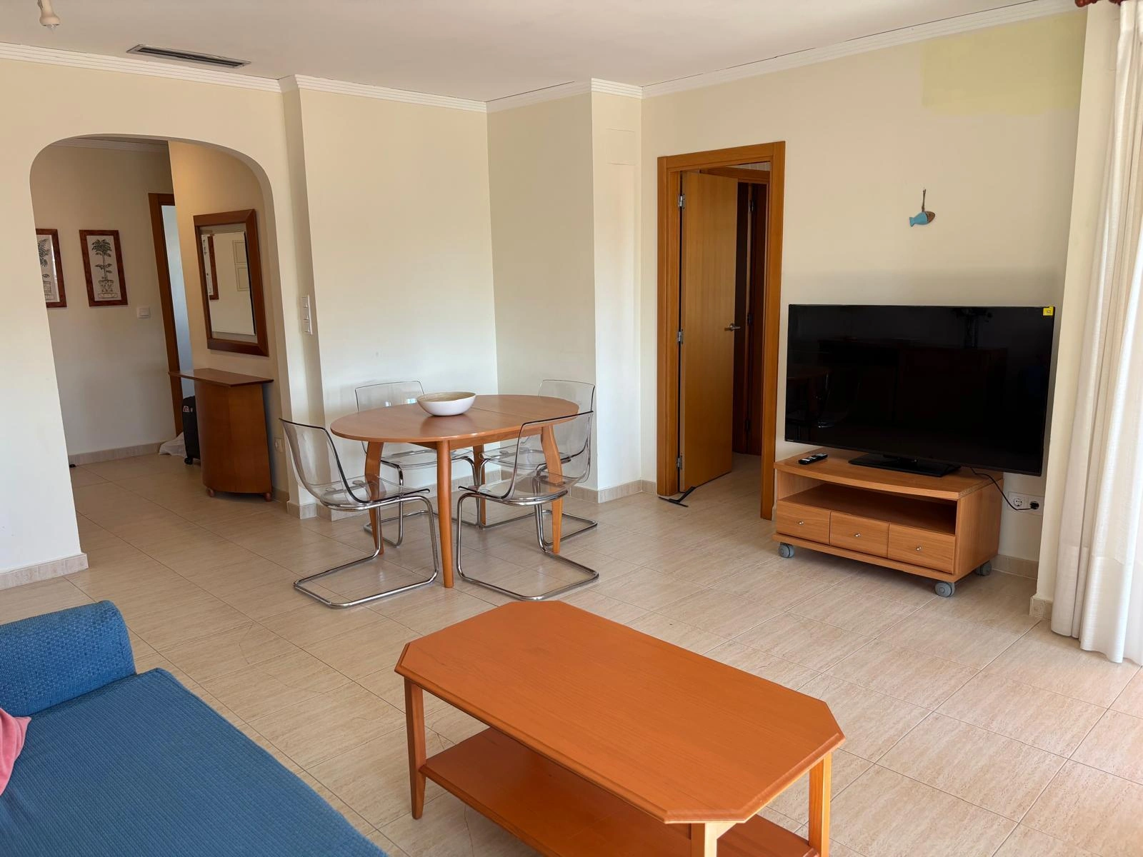 APARTAMENTO PARA TODO EL AÑO DE 2 DORMITORIOS ( DISPONIBLE A PARTIR DE SEPTIEMBRE 2025 )