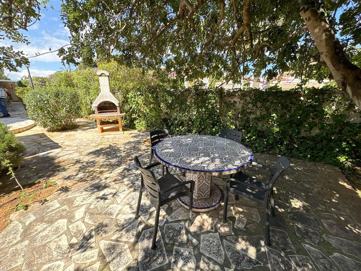 Preciosa villa en San Nicolás con unas vistas maravillosas al Montgó.