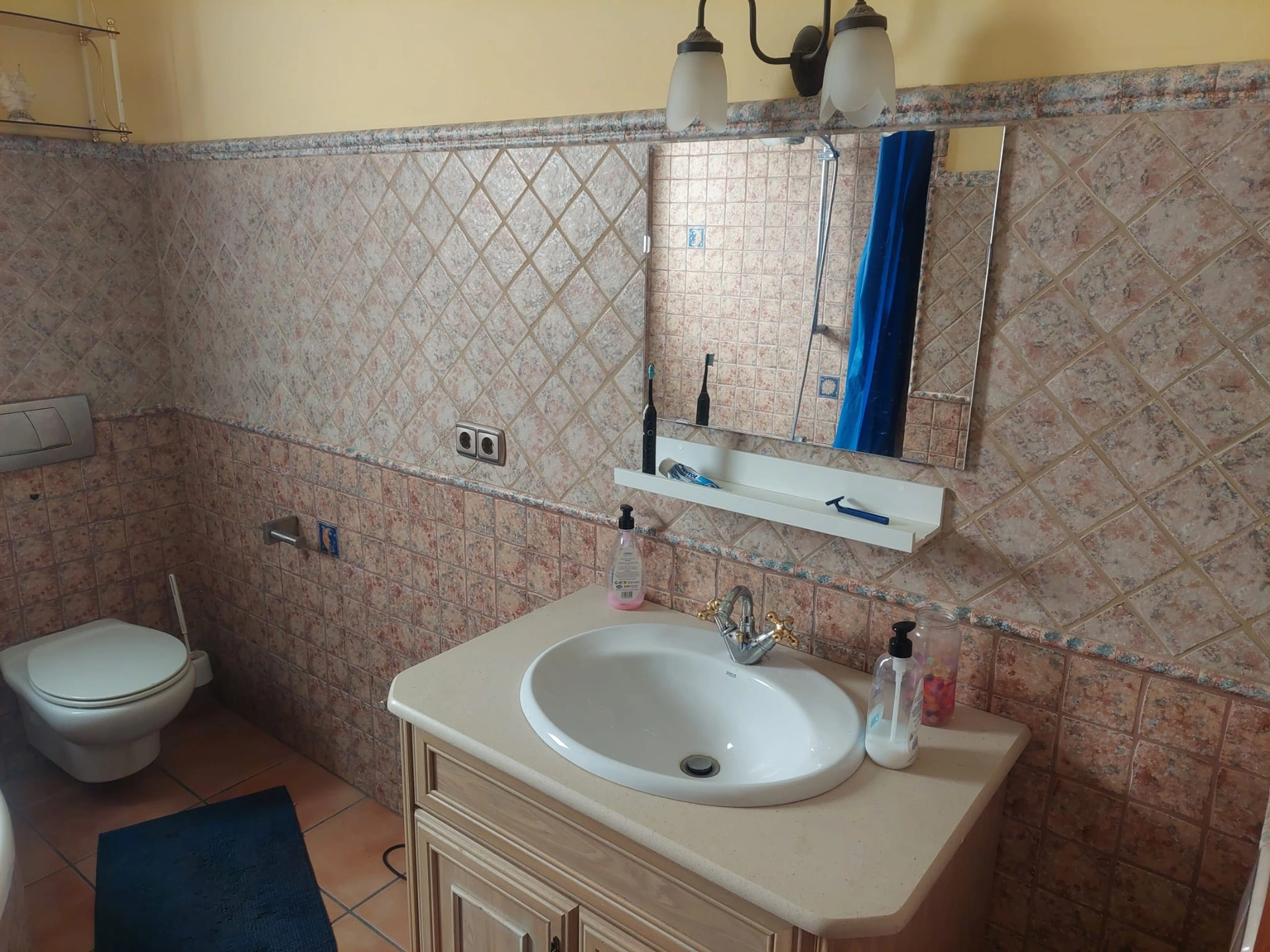 AMPLIA VIVIENDA EN ONDARA