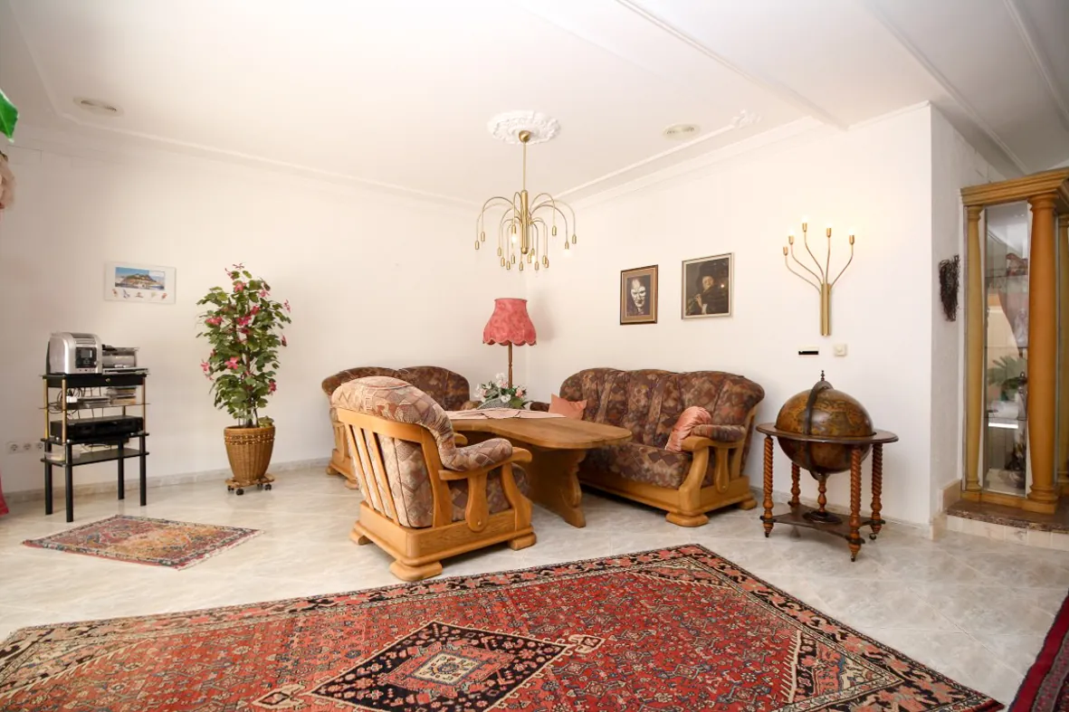 Villa | Chalet en venta en Pedreguer