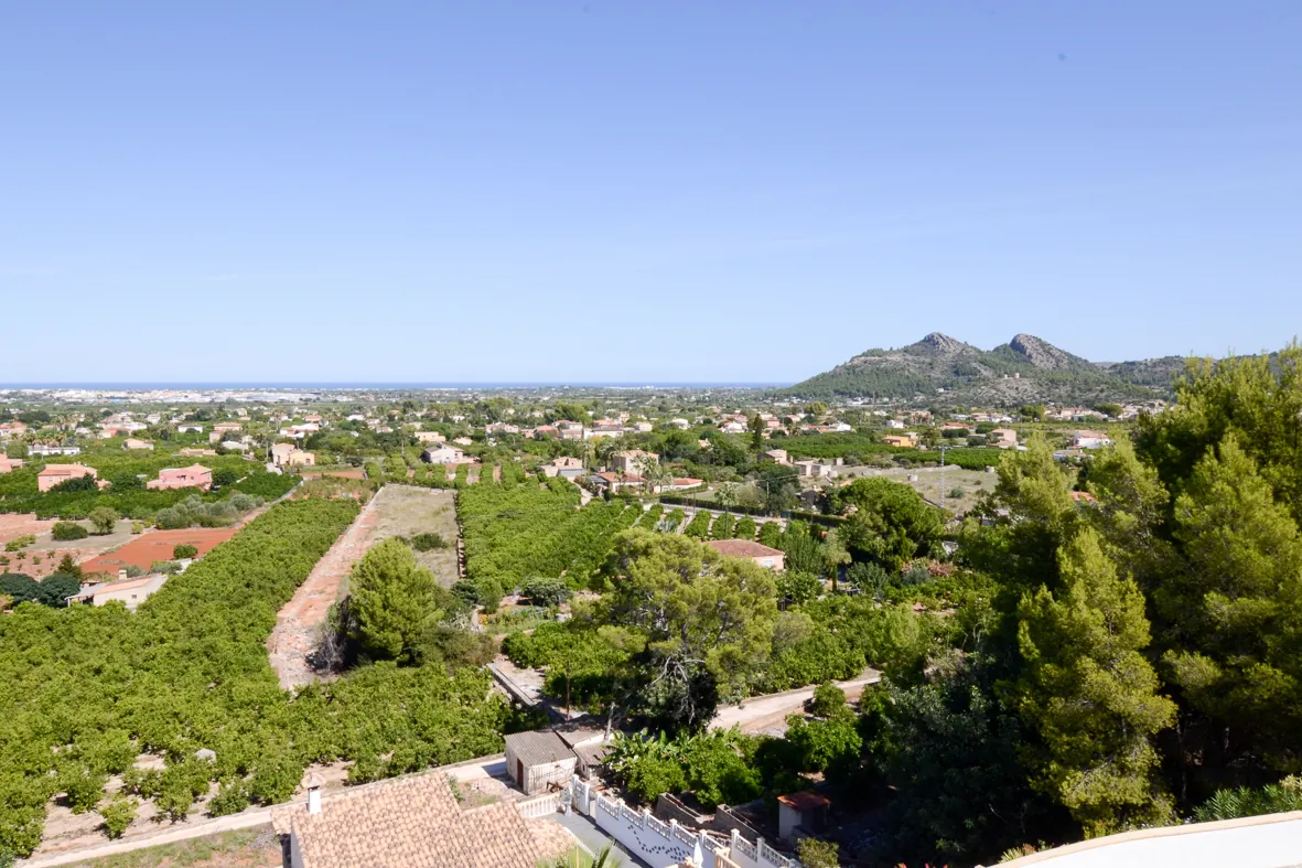 Villa | Chalet en venta en Pedreguer