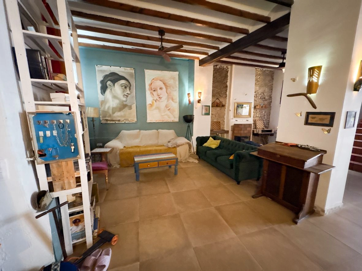Casa de pueblo con increíble encanto en Pego