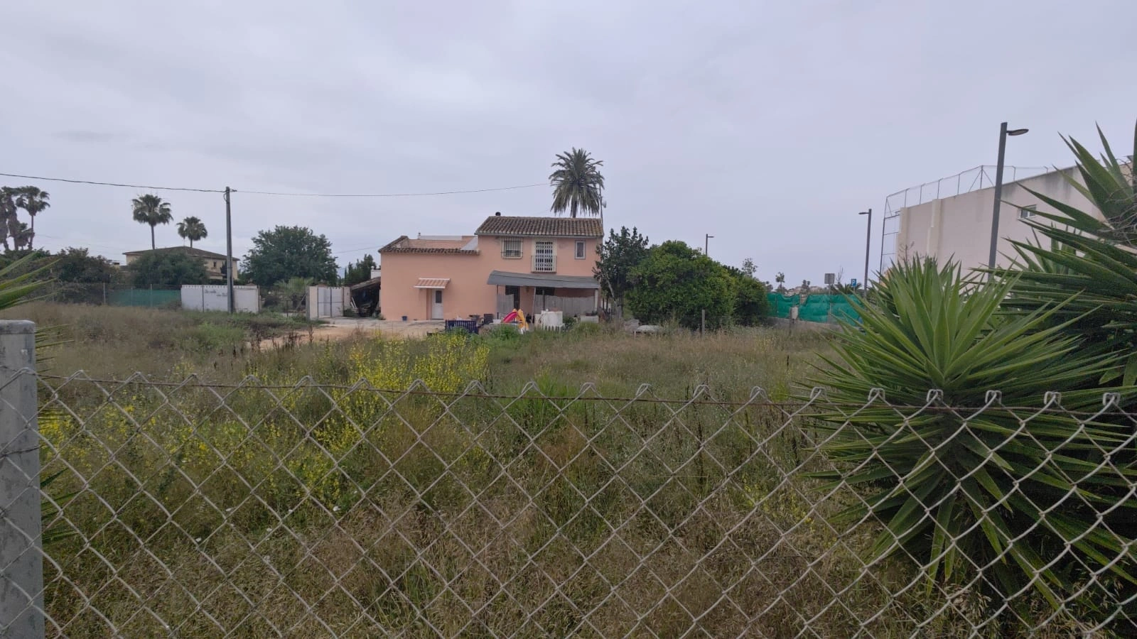 PARCELA URBANIZABLE PARA "APTOS" EN DÉNIA
