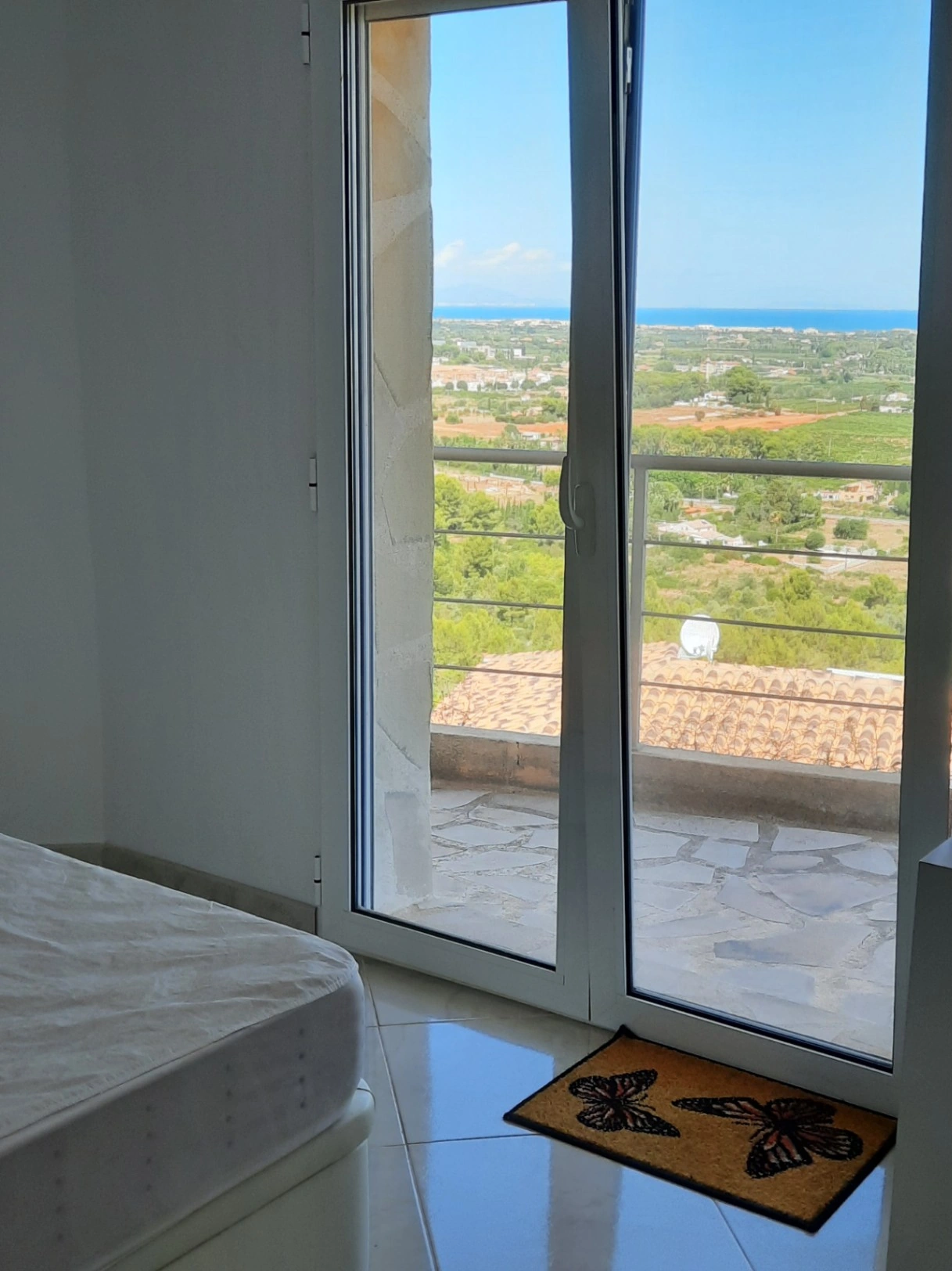CHALET INDEPENDIENTE CON VISTAS AL MAR