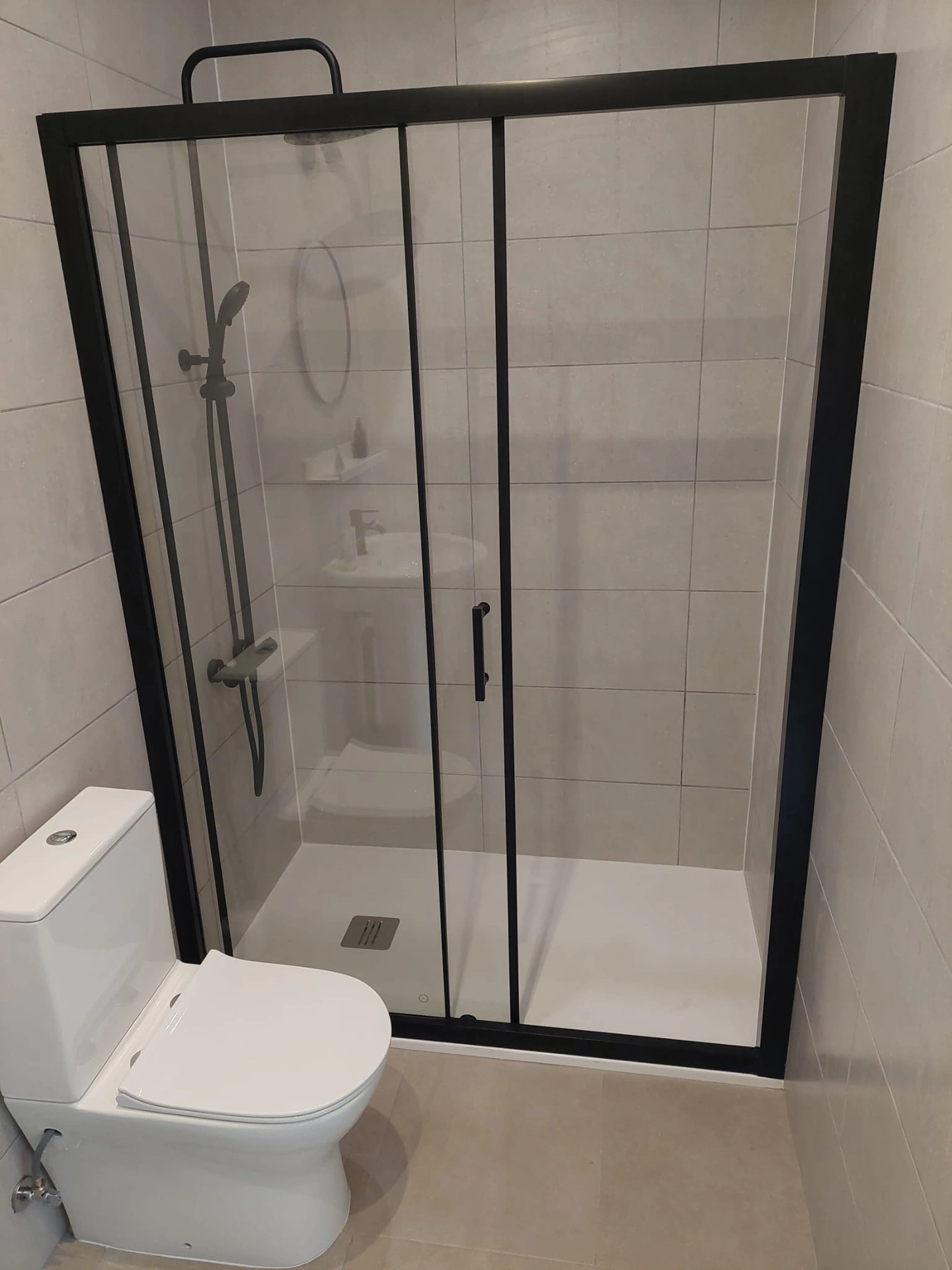 AMPLIA VIVIENDA EN ONDARA