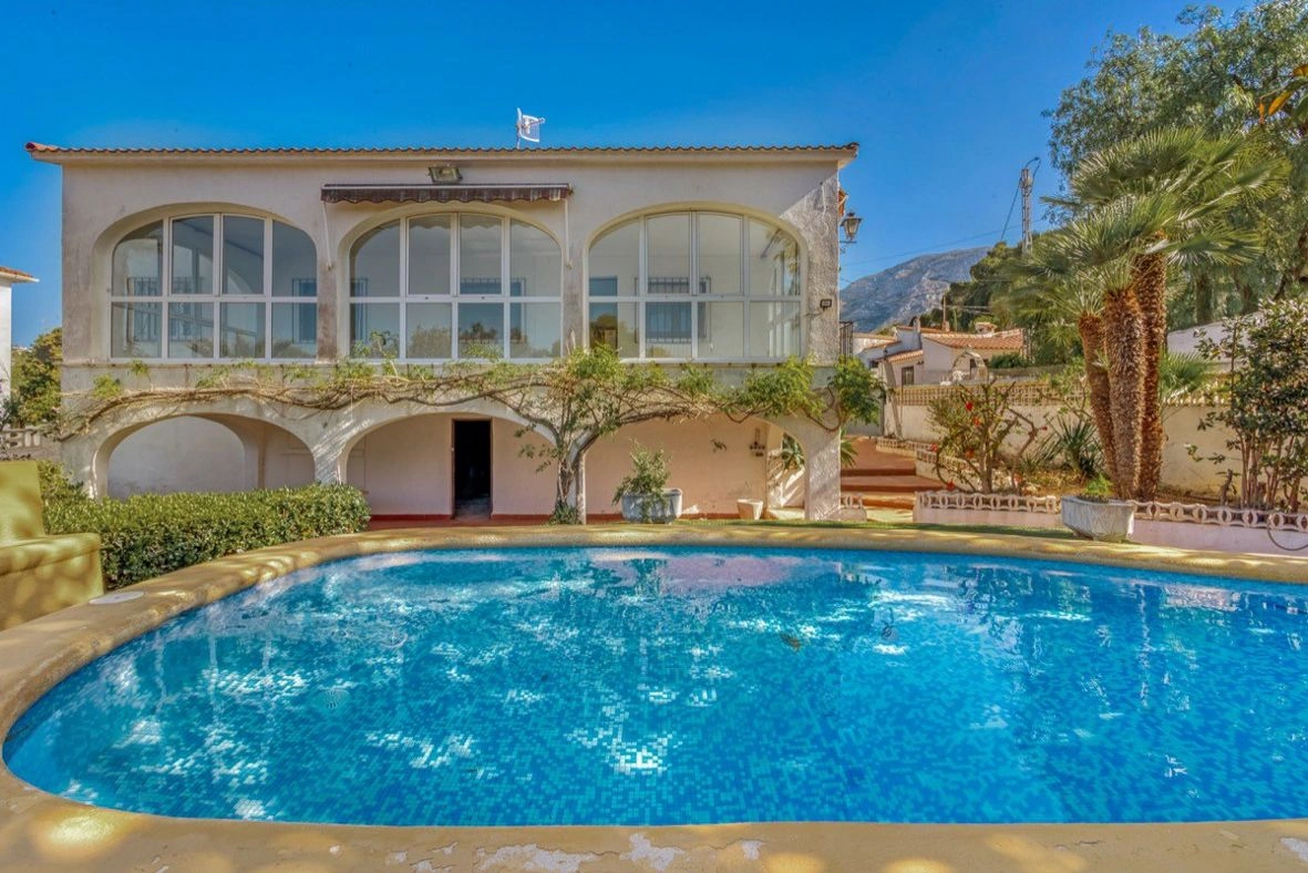 Villa clásica en Las Rotas, Dénia.