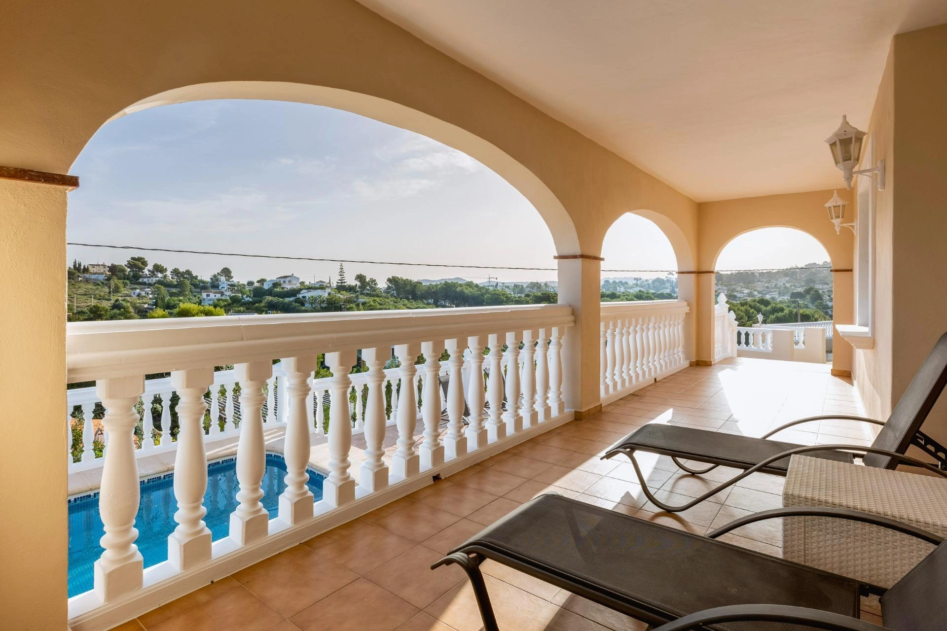 Villa de 5 dormitorios con vistas al mar en Adsubia, Jávea