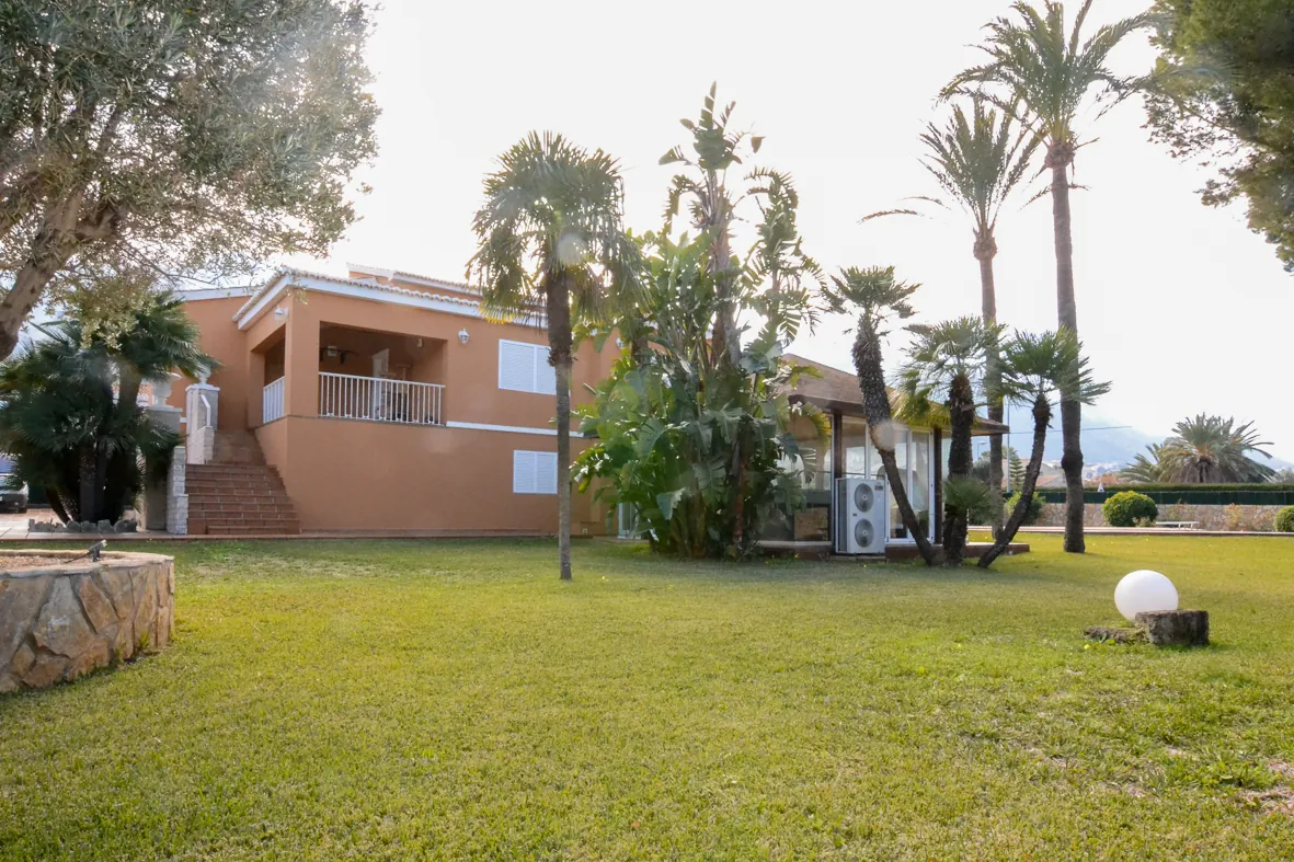 Villa de lujo en la zona de Alqueries.