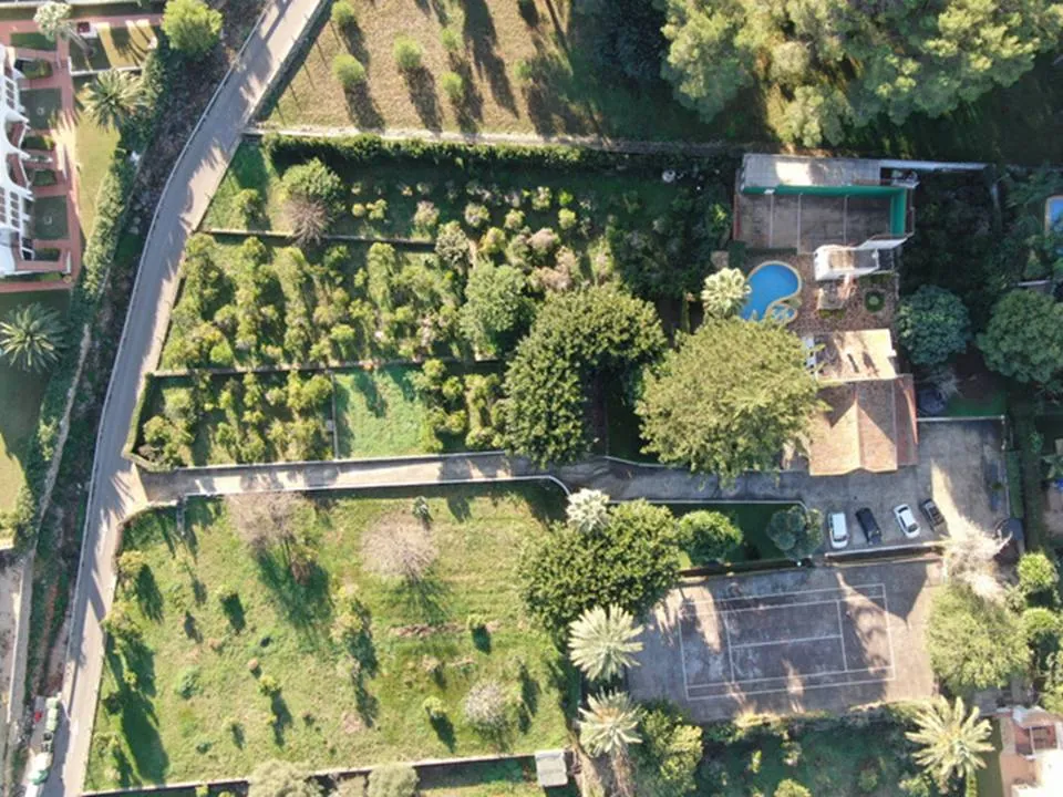 Venta Parcela urbana y Chalet
