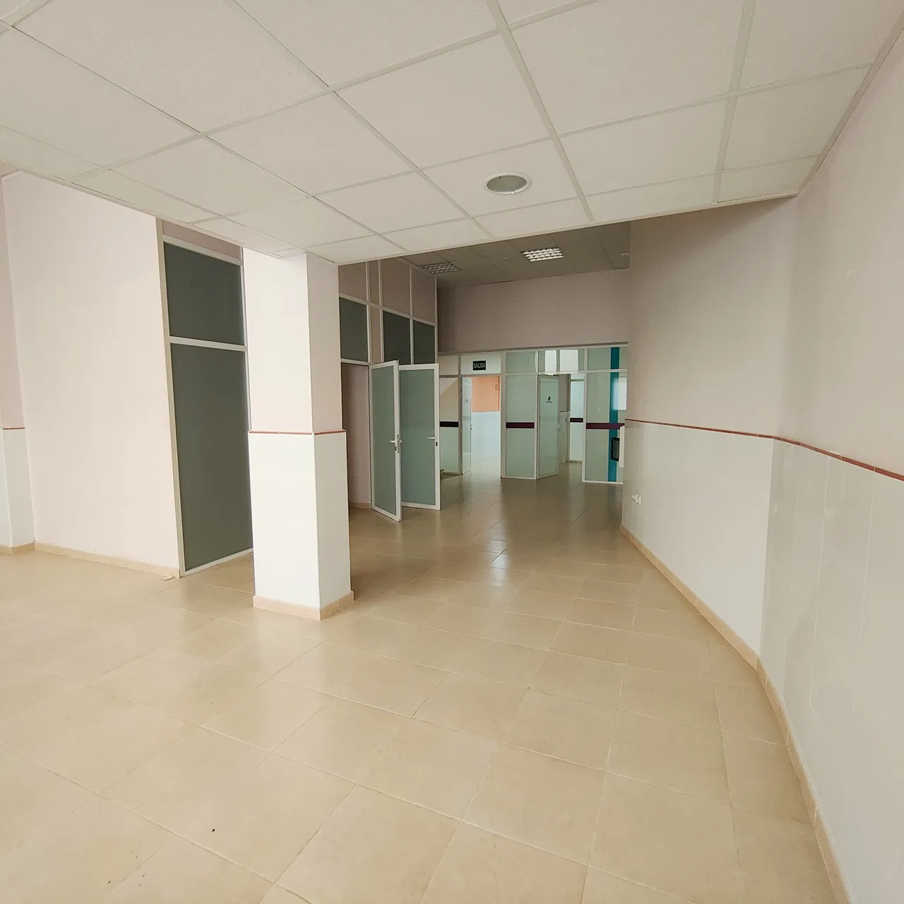 Gran local comercial en Denia
