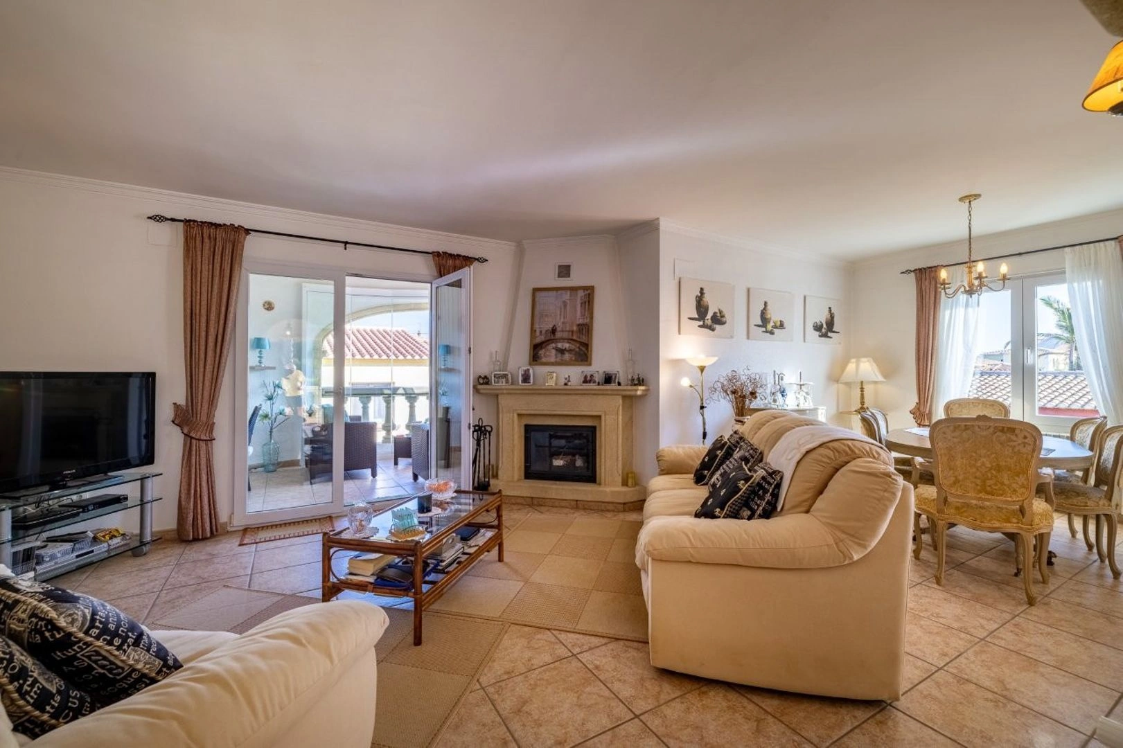 Chalet ideal como primera residencia, a un paso del centro de Dénia – Zona Paidos