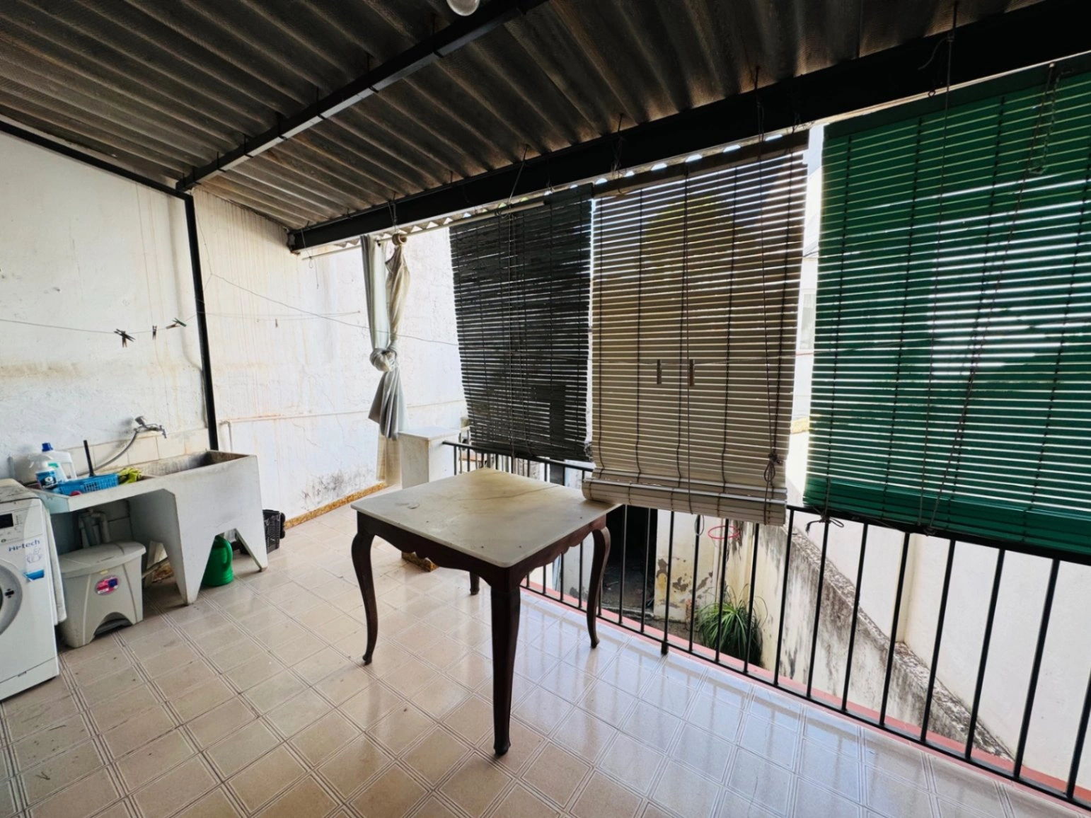 Casa de dos plantas en el centro de Orba (Alicante)