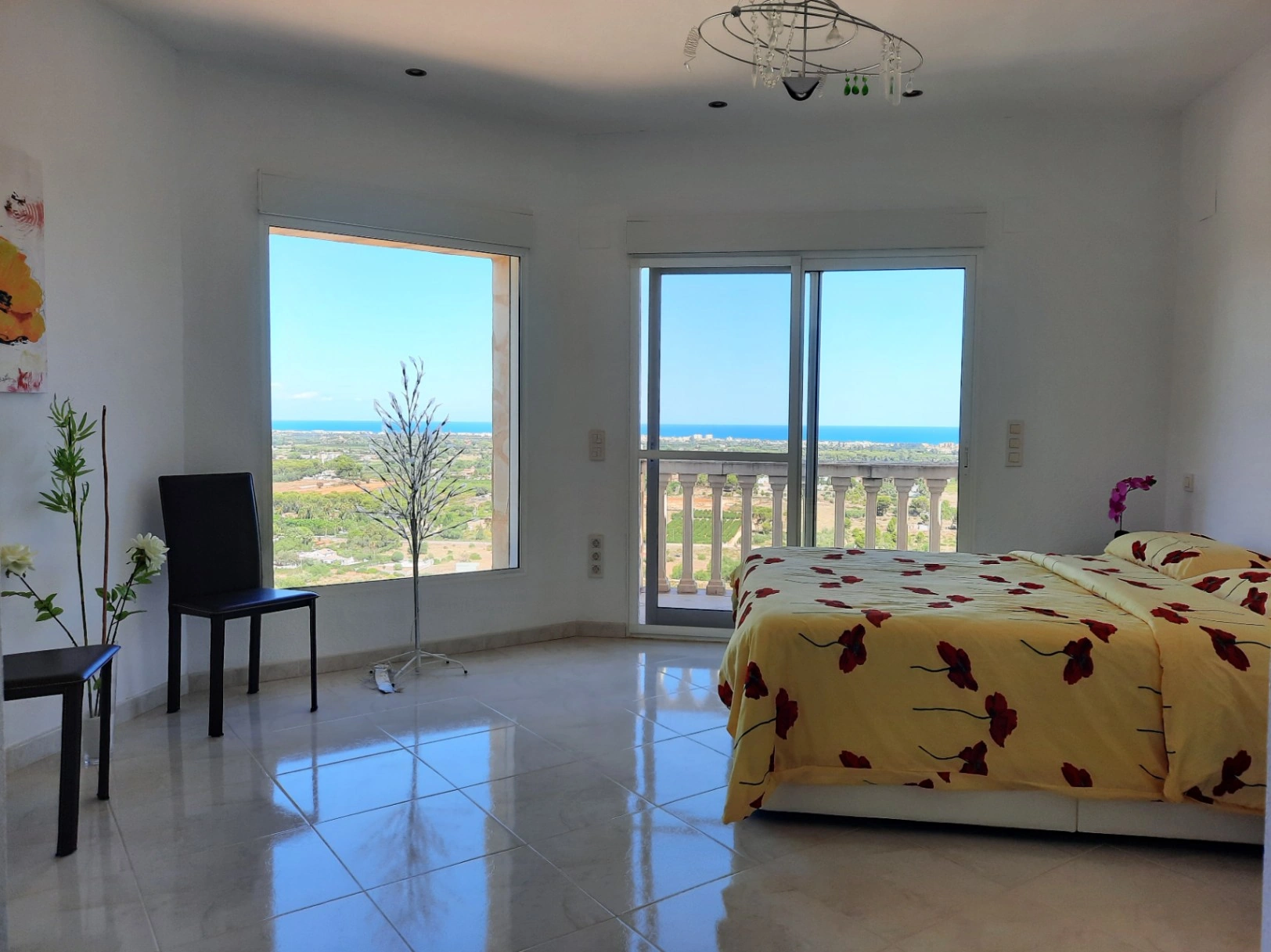 CHALET INDEPENDIENTE CON VISTAS AL MAR