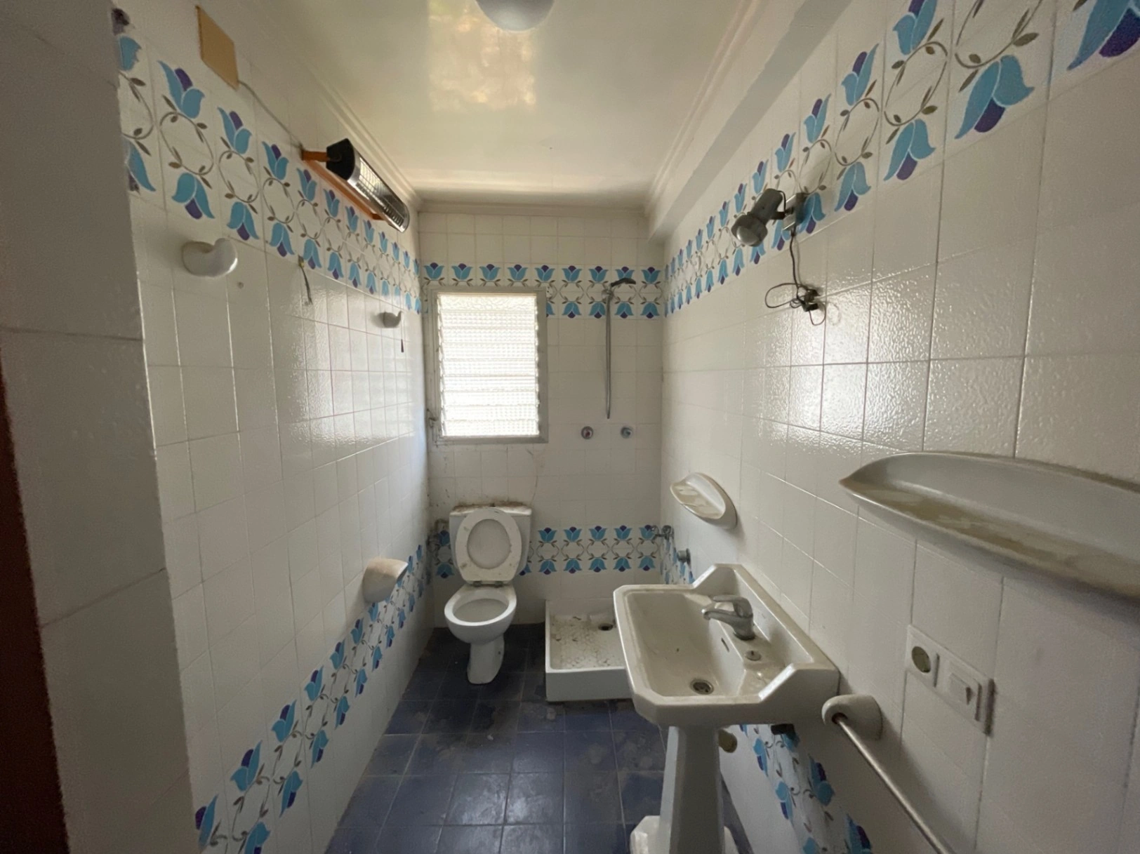 Casa de campo de 500 m2 en suelo urbano con parcela de 3500m2 en Denia zona Sta Paula