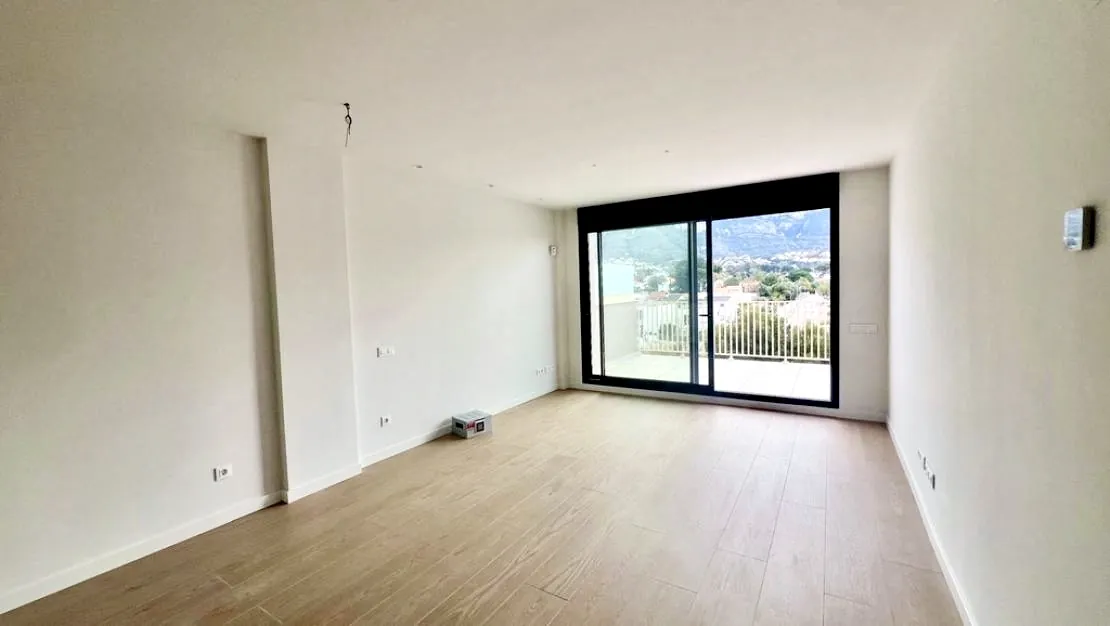 Atico impresionante complemente nuevo a estrenar a unos pasos de Denia centro y la playa