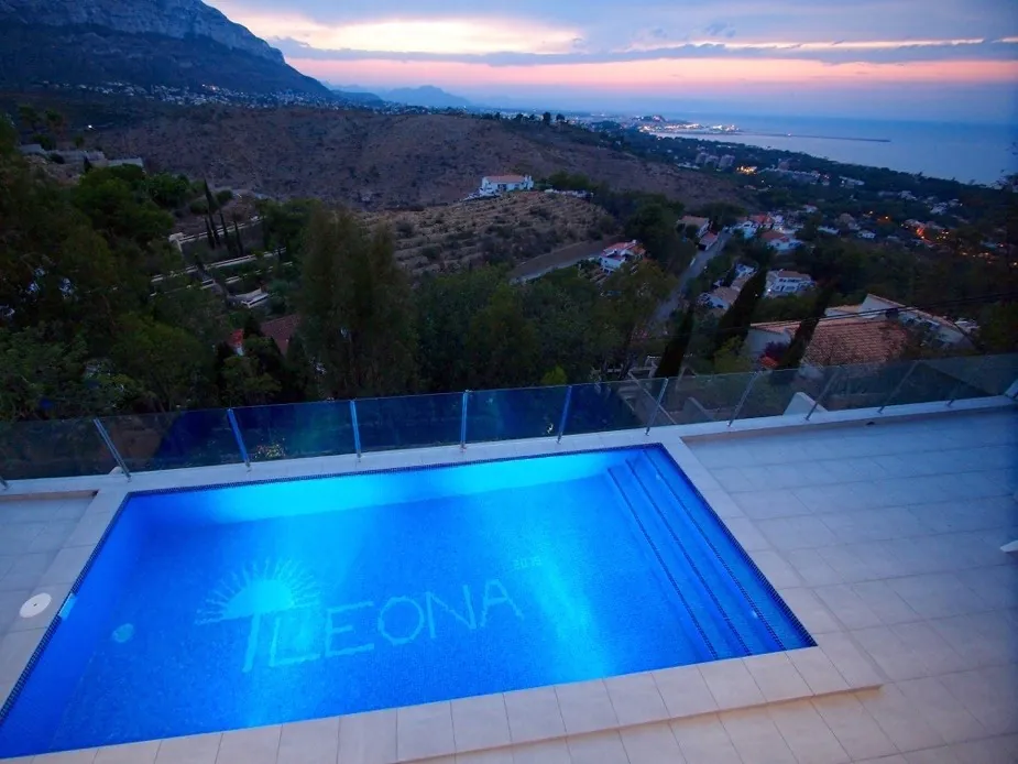 Villa zum verkauf in Denia