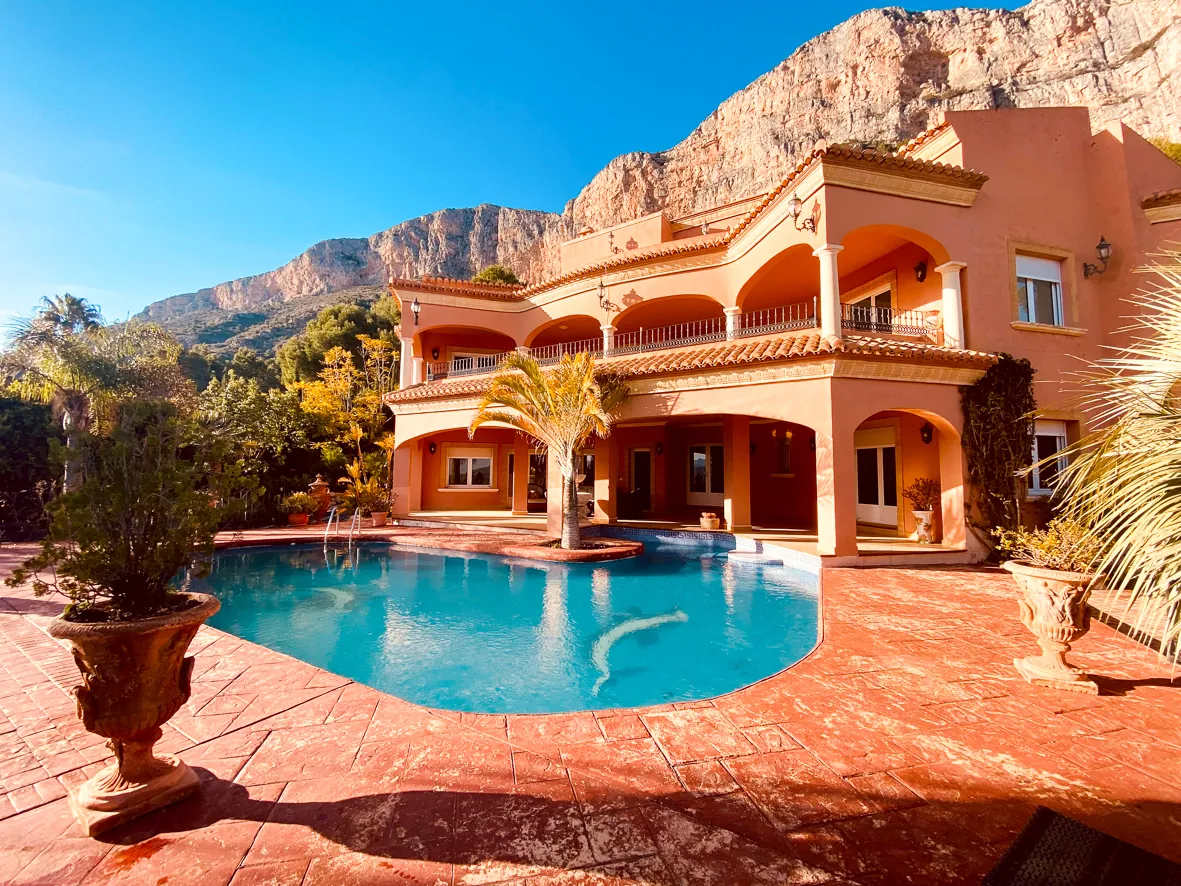Espectacular villa de lujo en venta en Jávea.