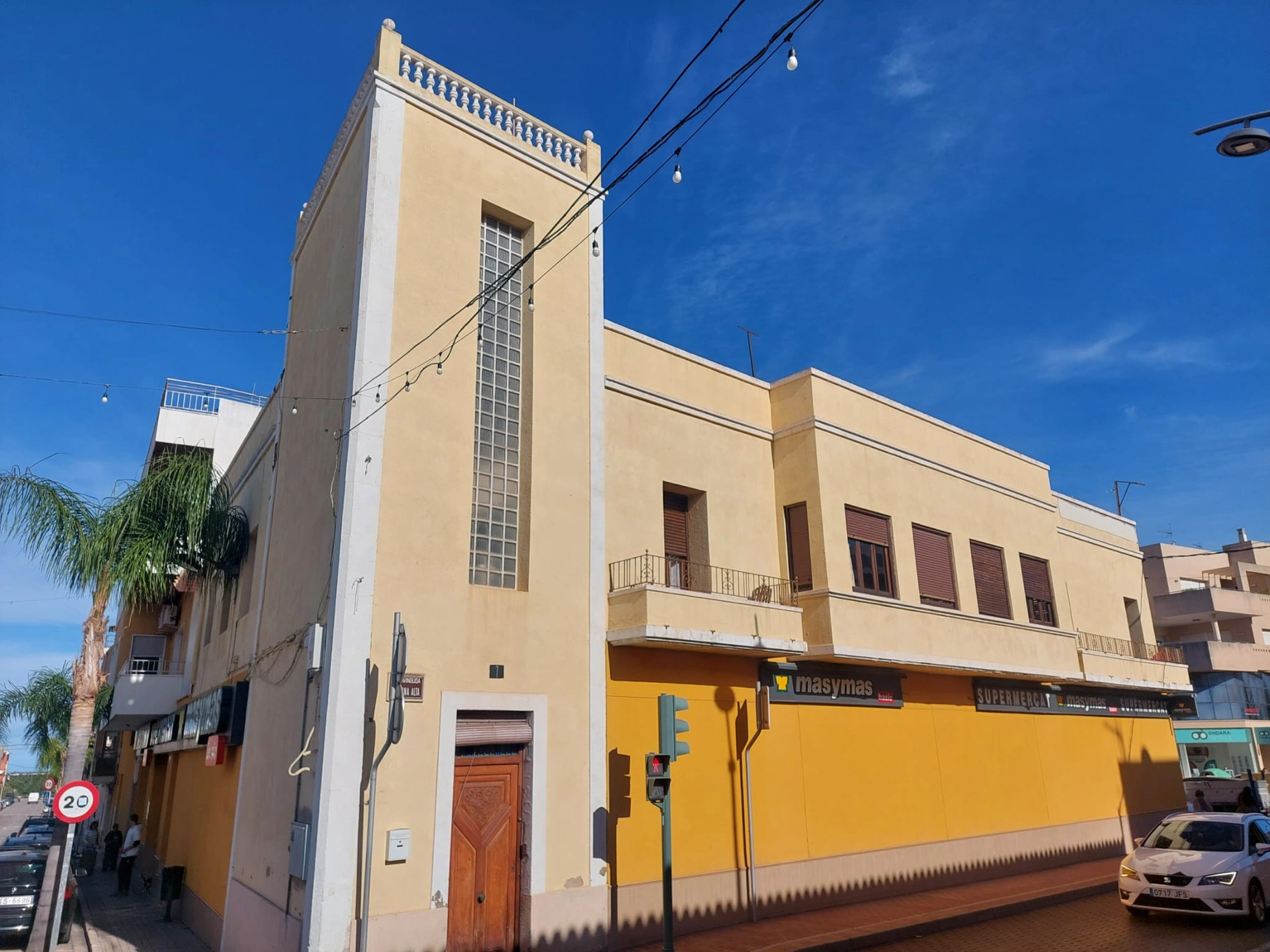 AMPLIA VIVIENDA EN ONDARA