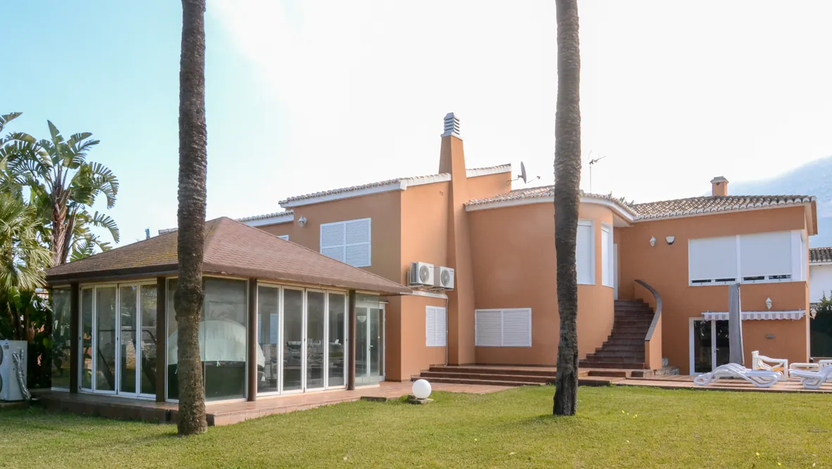 Villa de lujo en la zona de Alqueries.
