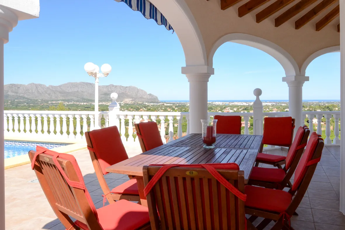 Villa | Chalet en venta en Pedreguer