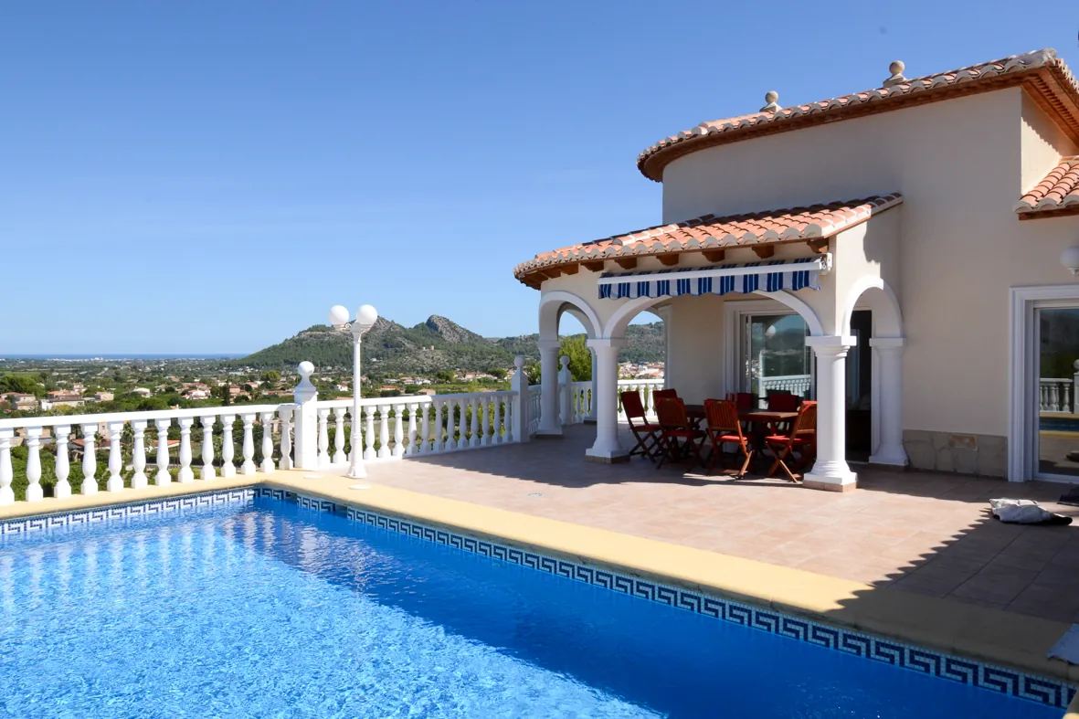 Villa | Chalet en venta en Pedreguer