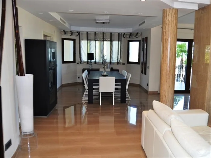 Villa | Chalet en venta en Dénia