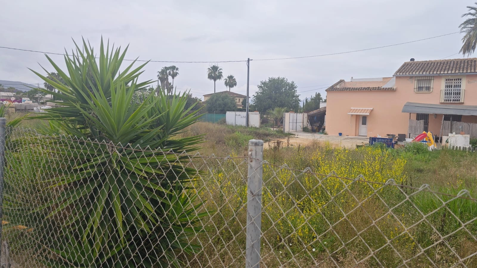 PARCELA URBANIZABLE PARA "APTOS" EN DÉNIA
