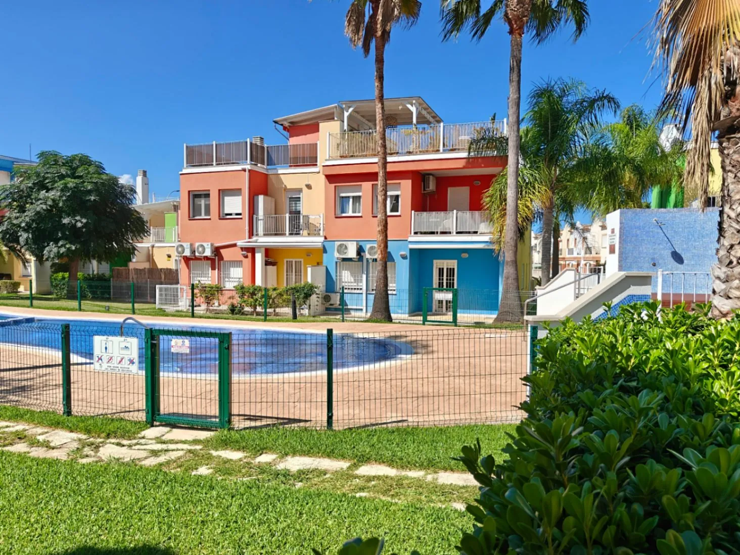 Appartement à vendre de 2 chambres avec piscine et terrasse