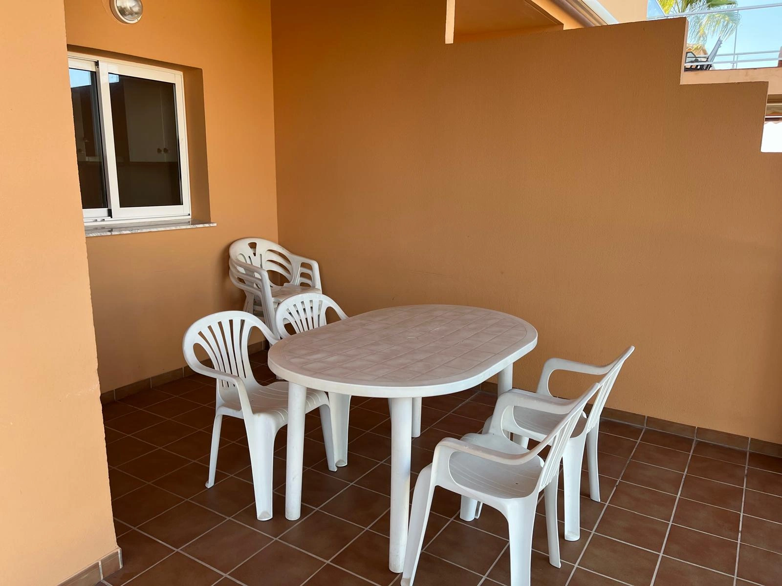 APARTAMENTO PARA TODO EL AÑO DE 2 DORMITORIOS ( DISPONIBLE A PARTIR DE SEPTIEMBRE 2025 )
