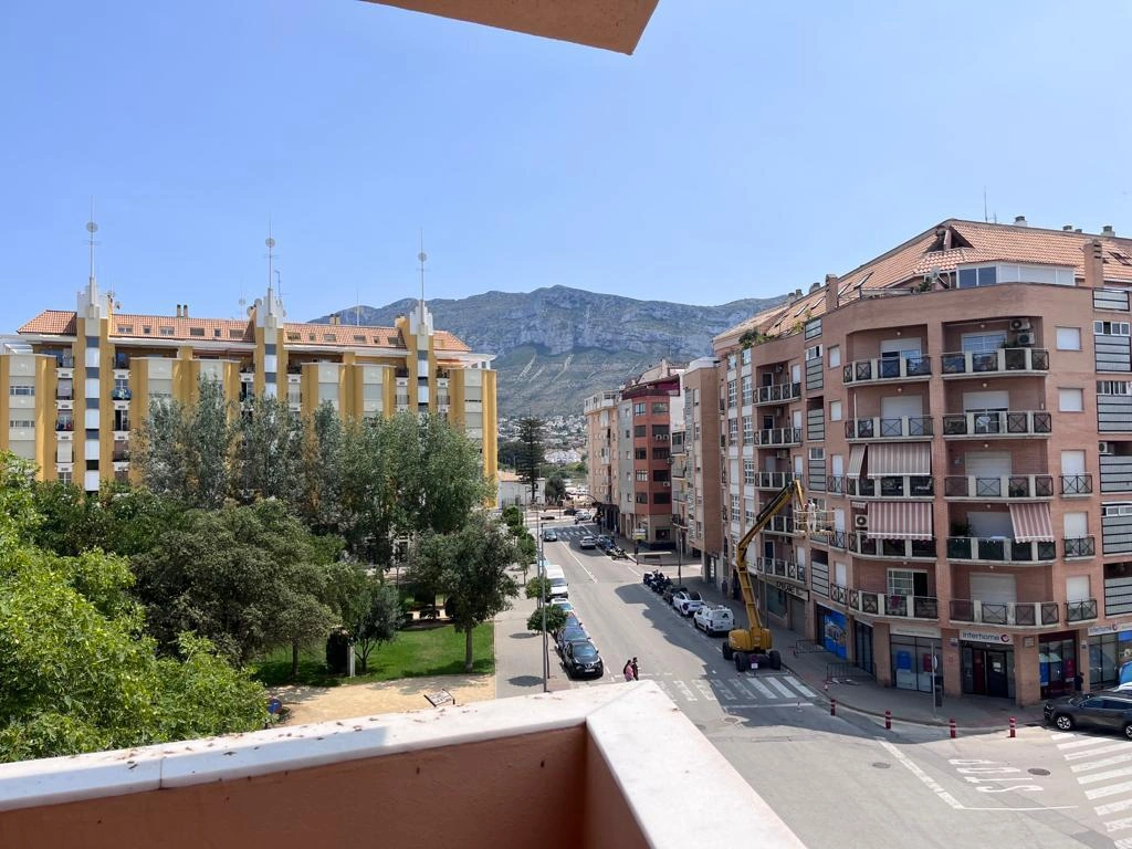 APPARTEMENT CENTRAL TRÈS SPACIEUX À DÉNIA