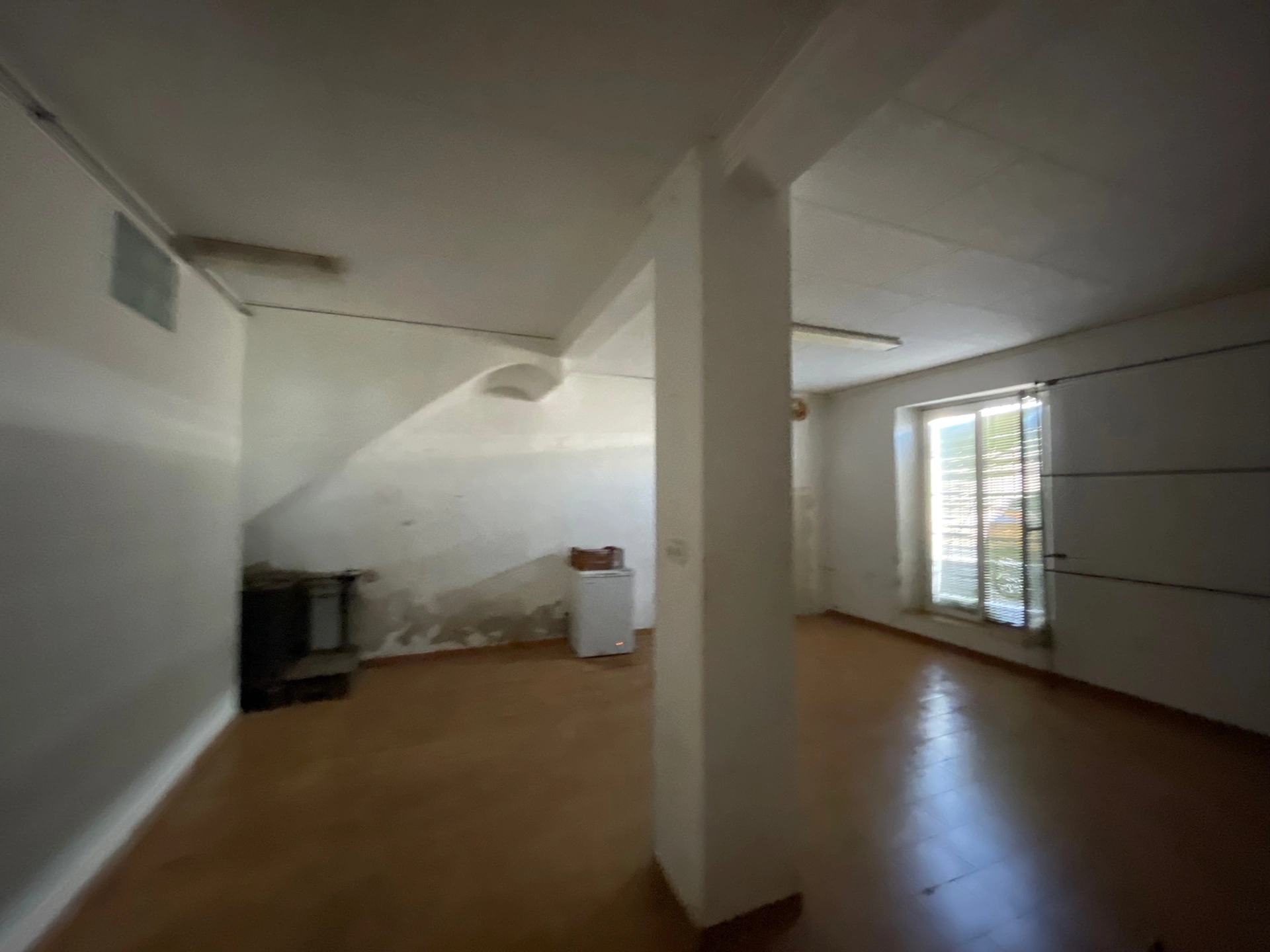 Casa de campo de 500 m2 en suelo urbano con parcela de 3500m2 en Denia zona Sta Paula