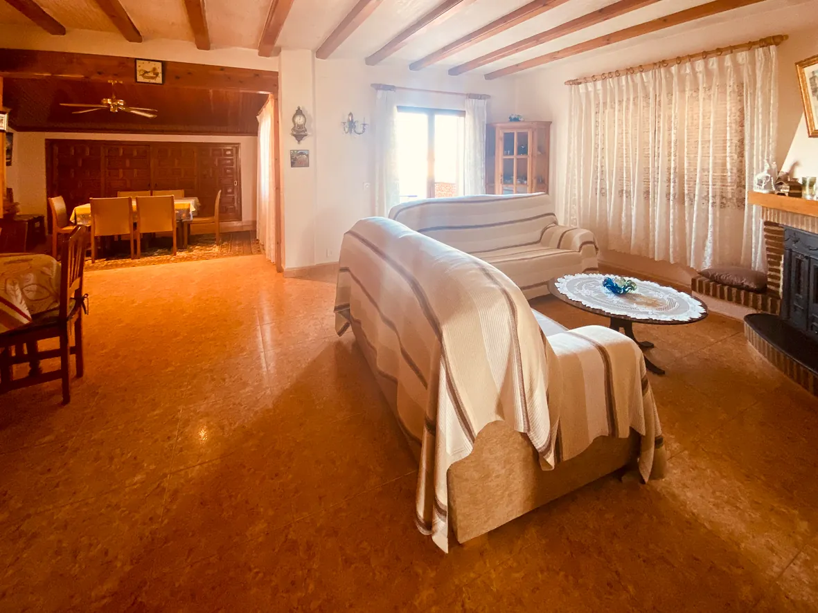 Gran villa en els Poblets.